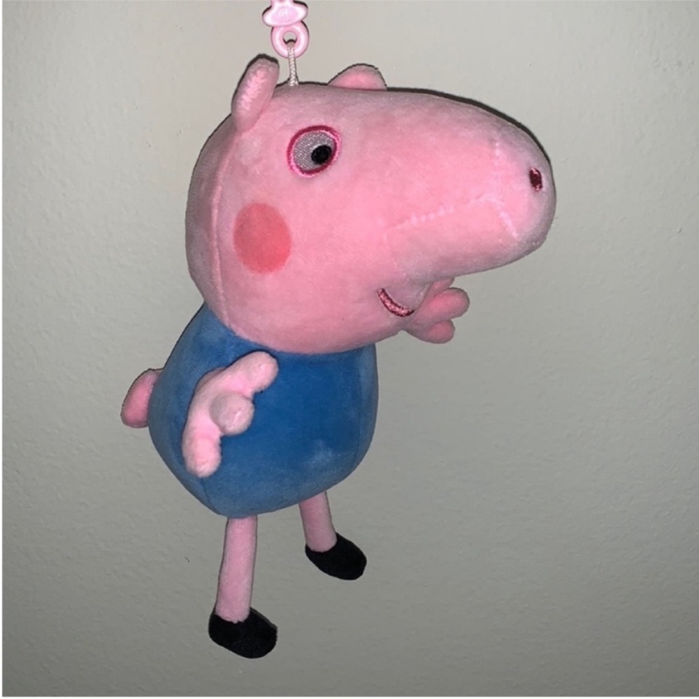 NWOT PEPPA PIG key chain stuffed animal